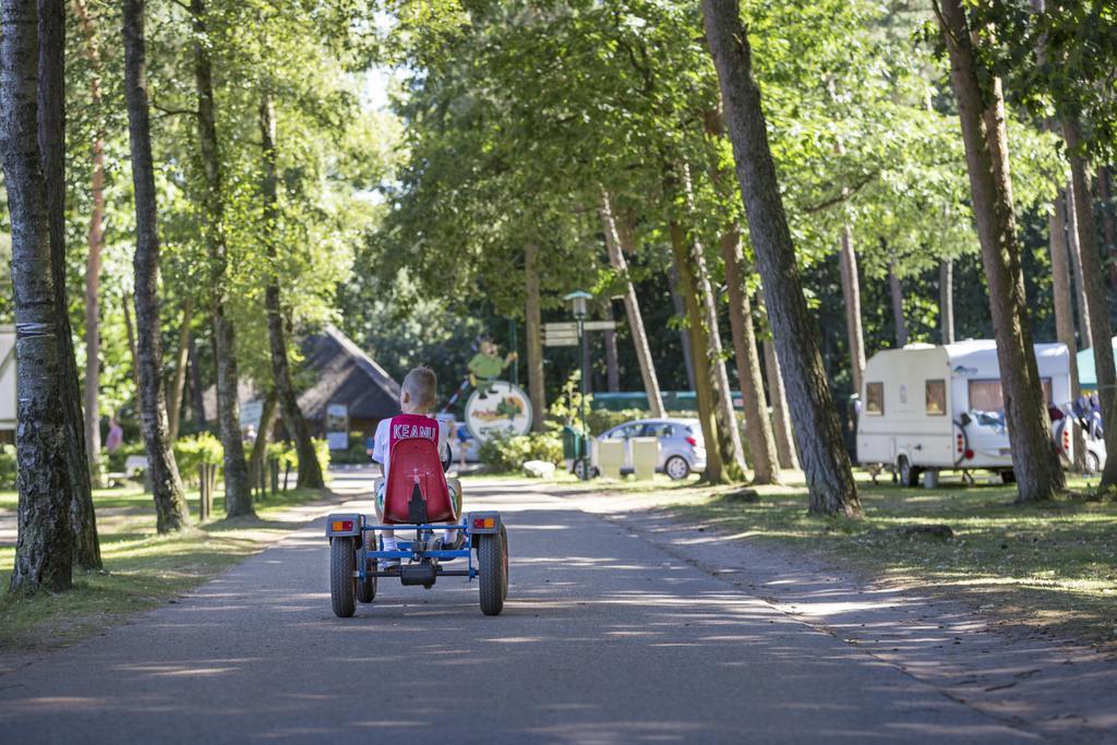 Oostappen Vakantiepark Arnhem Bv Exterior foto